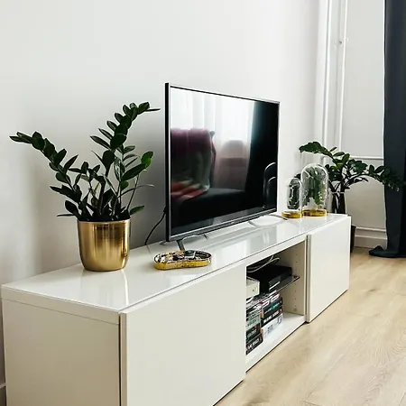 普拉克扎威希拉公寓 * 华沙