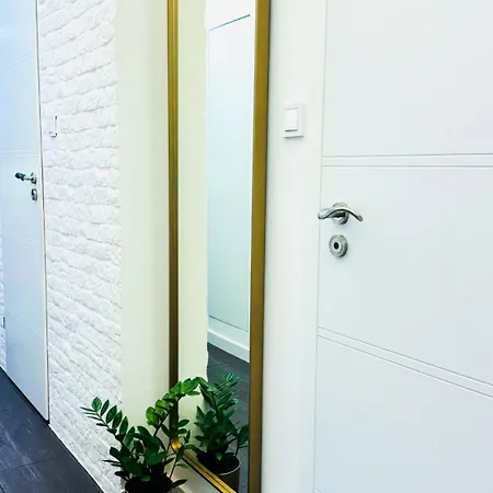 Plac Zbawiciela Apartment Warsaw
